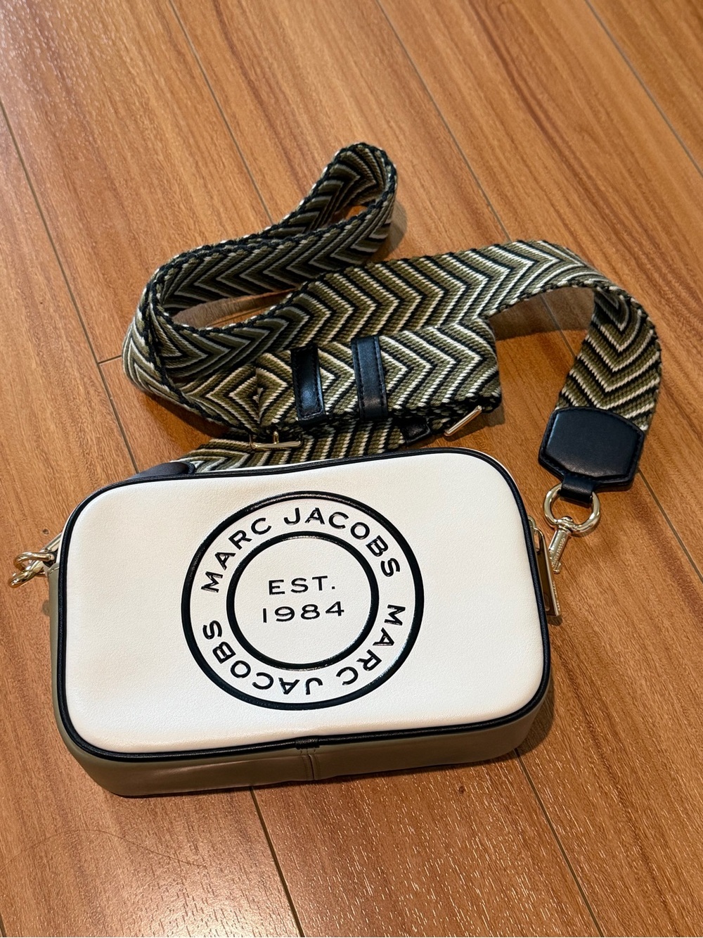 Worn few times only Marc Jacobs White Logo Crossbody with Patterned Strap